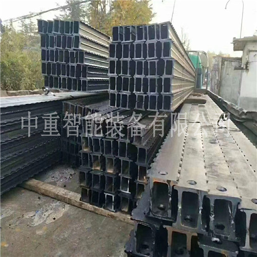 中重智能一批排型梁發往陜西